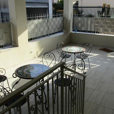 폼페이 Domus Elvia-Vietri B&B 외부 사진